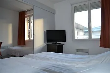 אביניון Apart'Hotel Sainte-Marthe דירה