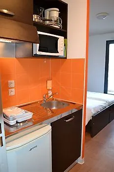 אביניון Apart'Hotel Sainte-Marthe דירה
